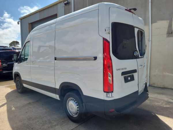 LDV DELIVER 9 07/2020-2024 CARPET FRONT FACTORY FLOORING - Image 3