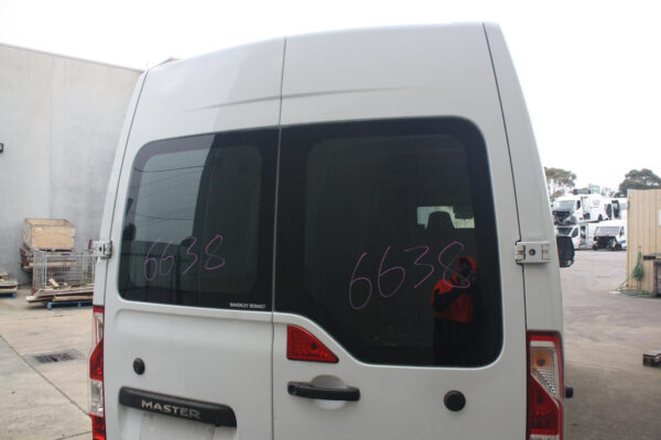 RENAULT MASTER X62 09/2011-08/2020 LEFT FRONT BUMPER FOGLAMP - Image 3