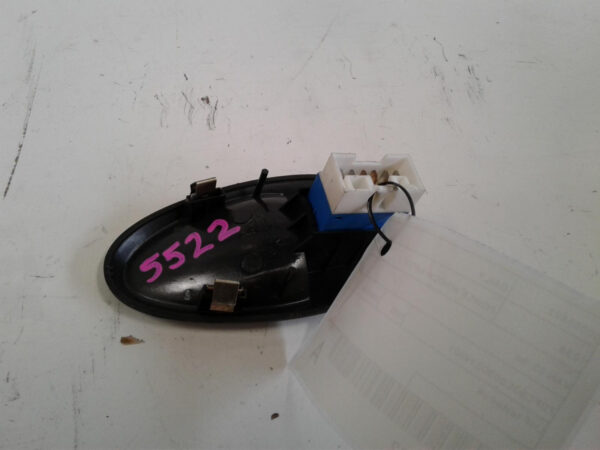 IVECO DAILY 2002-2006 LEFT FRONT POWER WINDOW SWITCH VAN - Image 2