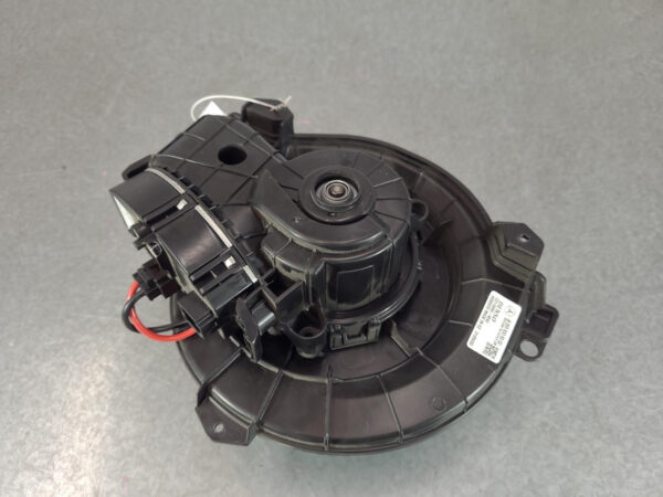 MERCEDES SPRINTER 2018-2024 HEATER FAN MOTOR VS30, 05/18- - Image 2