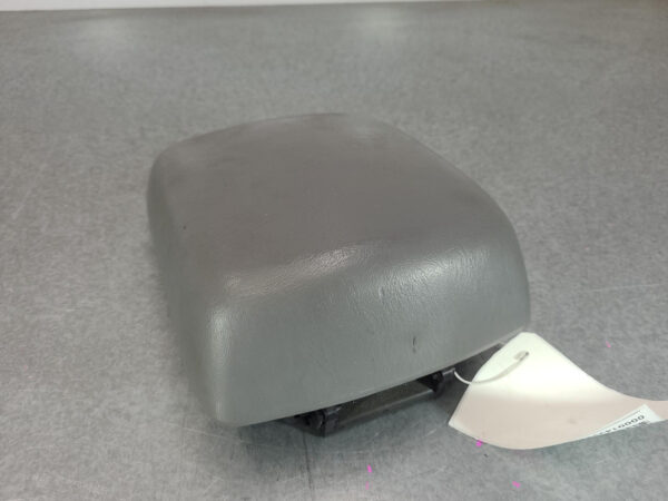 TOYOTA HILUX 2005-2011 CONSOLE CENTRE CONSOLE LID ONLY, PLASTIC, LIGHT GREY, 03/ - Image 3