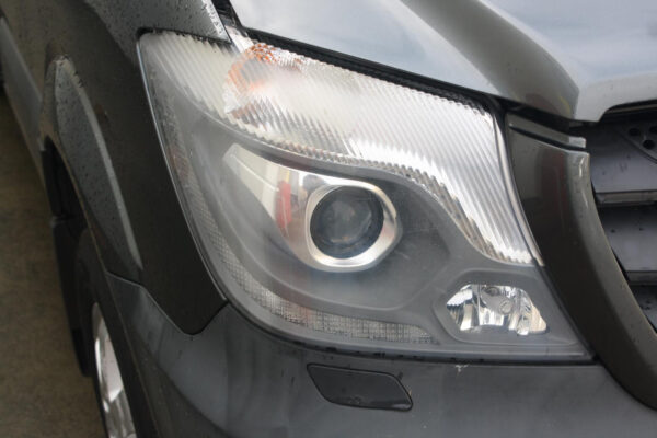 MERCEDES BENZ SPRINTER NCV3 10/2013-04/2018 RIGHT BUMPER FOGLAMP - Image 11