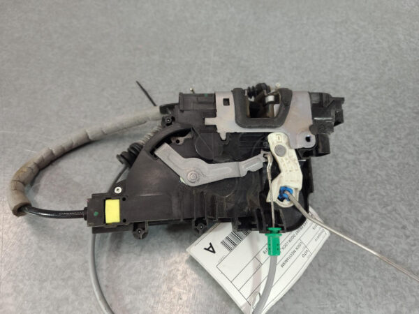 MERCEDES VITO 2015-2024 LOCK MECHANISM 447, LEFT FRONT DOOR LOCK, 03/15- - Image 4