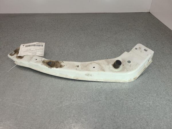 LDV DELIVER 9 2020-2024 RADIATOR SUPPORT RH HEADLIGHT BRACKET (BUMPER TO GUARD), - Image 2