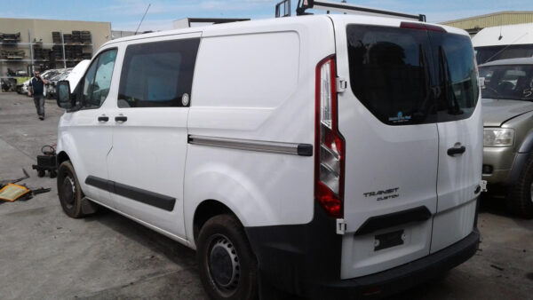 FORD TRANSIT CUSTOM VN 09/2013-12/2017 RIGHT BUMPER FOGLAMP - Image 4