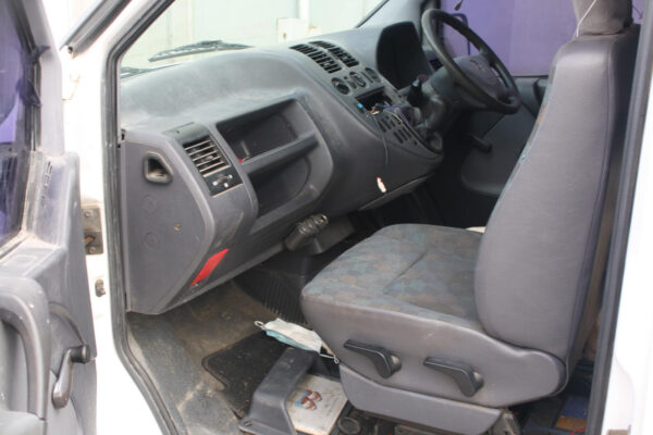 MERCEDES BENZ VITO 638 02/1998-12/2004 WINDSCREEN FRAME RIGHT VAN - Image 12