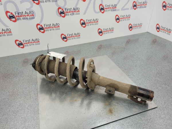 FORD TRANSIT VO 02/2014-2024 RIGHT FRONT STRUT CAB CHASSIS - Image 2