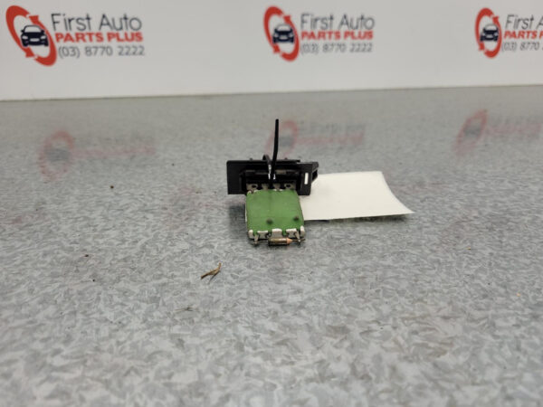 MERCEDES BENZ SPRINTER 02/1998-10/2006 FAN SPEED RESISTOR - Image 2