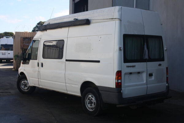 FORD TRANSIT VH-VJ 10/2000-08/2006 HIGH LEVEL STOPLIGHT - Image 4