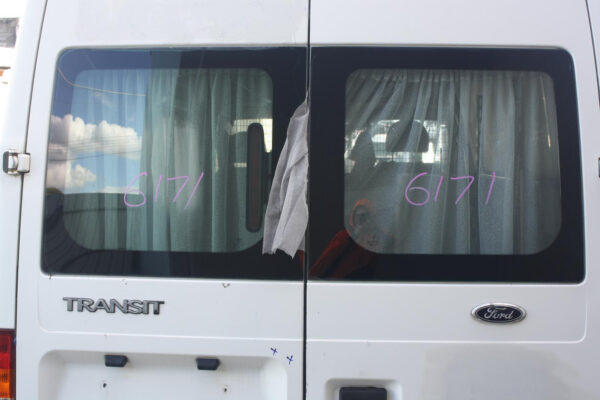 FORD TRANSIT VH-VJ 10/2000-08/2006 HIGH LEVEL STOPLIGHT - Image 10