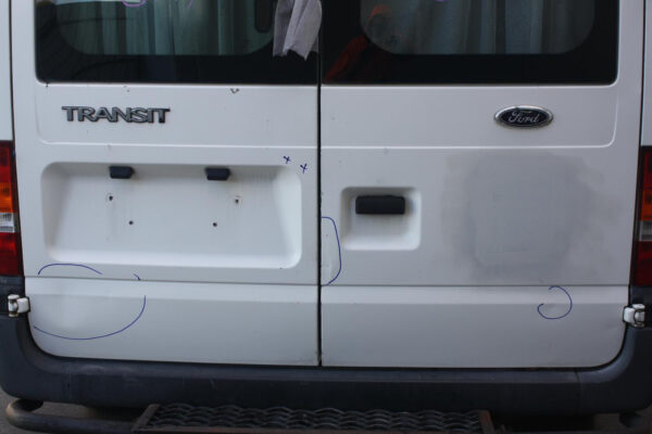 FORD TRANSIT VH-VJ 10/2000-08/2006 HIGH LEVEL STOPLIGHT - Image 11