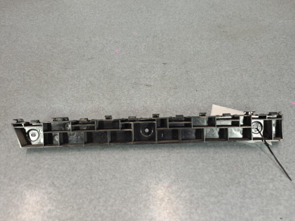 LDV DELIVER 9 07/2020-2024 BUMPER TO QUARTER PANEL BRACKET LEFT - Image 4