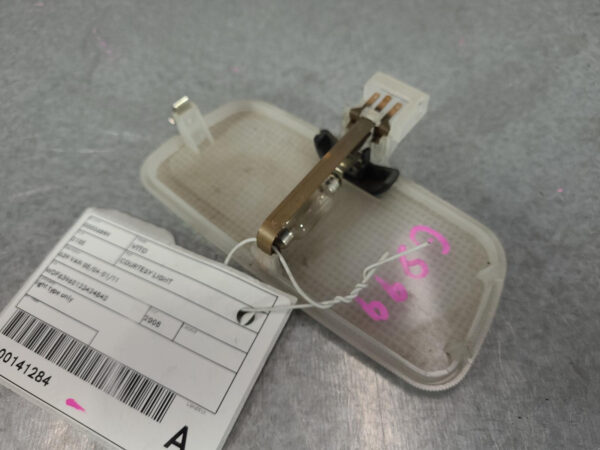 MERCEDES BENZ VITO 639 05/2004-01/2011 COURTESY LIGHT VAN - Image 3