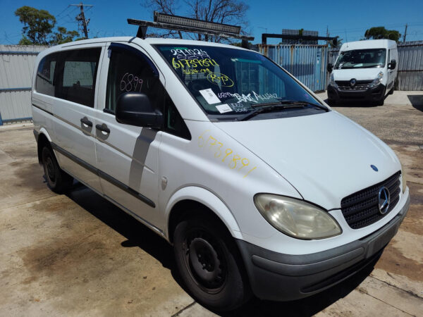 MERCEDES BENZ VITO 639 05/2004-01/2011 COURTESY LIGHT VAN - Image 7