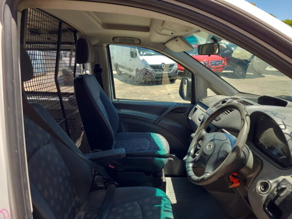 MERCEDES BENZ VITO 639 05/2004-01/2011 COURTESY LIGHT VAN - Image 12
