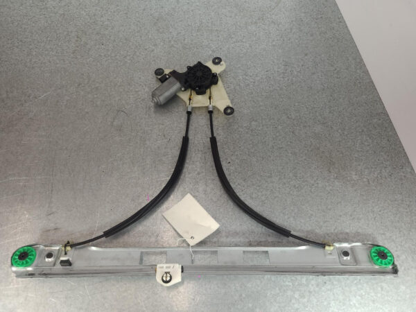 RENAULT MASTER 2011-2024 LEFT FRONT WINDOW REG/MOTOR X62, POWER, 09/11- - Image 2