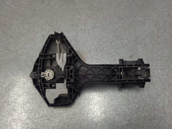 MERCEDES BENZ SPRINTER 10/2006-04/2018 RIGHT OUTER BARN DOOR HANDLE VAN - Image 3