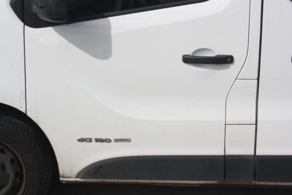 RENAULT TRAFIC X82 01/2015-2024 FUEL FLAP - Image 12