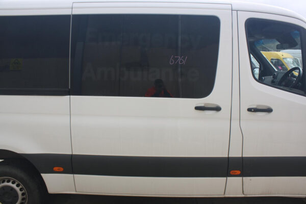 MERCEDES BENZ SPRINTER VS30 05/2018-2023 MAIN LOCK MECHANISM BARN DOOR - Image 9