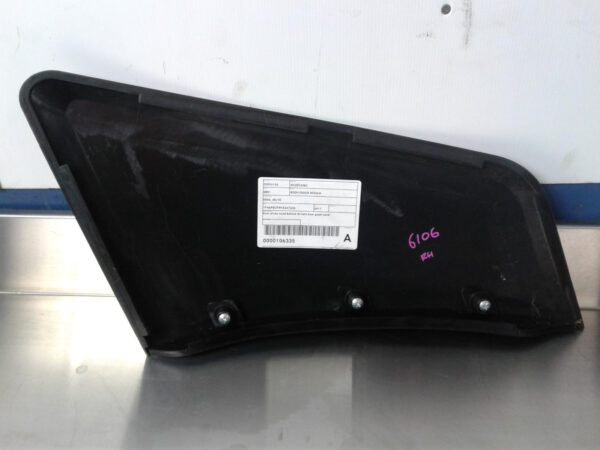 FORD MUSTANG S550 08/2015-04/2023 BODY/DOOR MOULD BEHIND DRIVER'S DOOR - Image 2