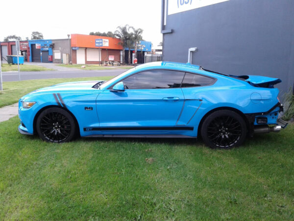 FORD MUSTANG S550 08/2015-04/2023 BODY/DOOR MOULD BEHIND DRIVER'S DOOR - Image 5