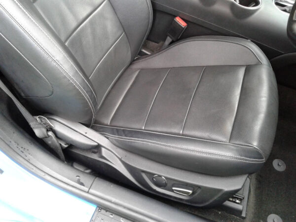 FORD MUSTANG S550 08/2015-04/2023 BODY/DOOR MOULD BEHIND DRIVER'S DOOR - Image 10