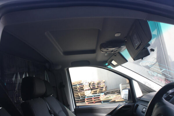 MERCEDES BENZ VITO 639 10/2013-02/2015 LEFT SLIDING DOOR ROLLER CENTRE - Image 12