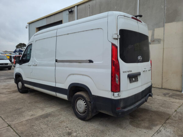 LDV DELIVER 9 07/2020-2024 HIGH LEVEL STOPLIGHT - Image 6