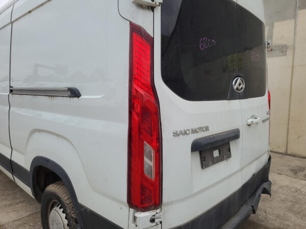 LDV DELIVER 9 07/2020-2024 HIGH LEVEL STOPLIGHT - Image 9