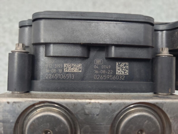 MERCEDES BENZ SPRINTER NCV3 10/2006-04/2018 ABS PUMP/MODULATOR - Image 3
