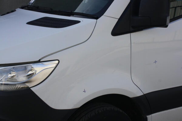 MERCEDES BENZ SPRINTER VS30 05/2018-2024 LEFT FRONT DOOR MOULDING - Image 6