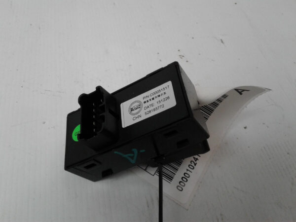 LDV V80 01/2013-12/2018 POWER WINDOW SWITCH LEFT FRONT/LEFT REAR/RIGHT REAR - Image 2