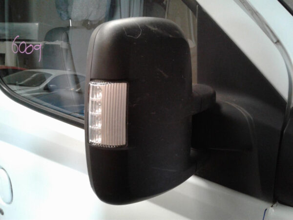 LDV V80 01/2013-12/2018 POWER WINDOW SWITCH LEFT FRONT/LEFT REAR/RIGHT REAR - Image 6