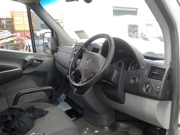 MERCEDES BENZ SPRINTER 10/2006-09/2013 RIGHT BUMPER FOGLAMP - Image 10