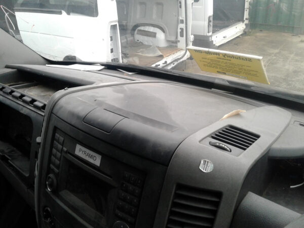 MERCEDES SPRINTER NCV3 10/2006-04/2018 DISPLAY/CONTROL & HEAD UNIT - Image 9
