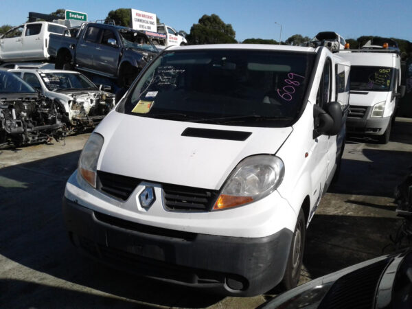 RENAULT TRAFIC X83 04/2004-12/2014 OUTER LEFT BARN DOOR HANDLE - Image 4