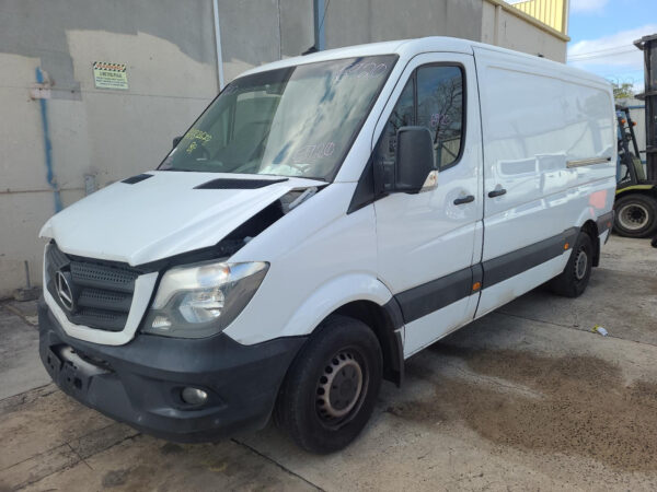 MERCEDES BENZ SPRINTER NCV3 10/2006-04/2018 BARN DOOR RUBBER SEAL LOW ROOF - Image 3