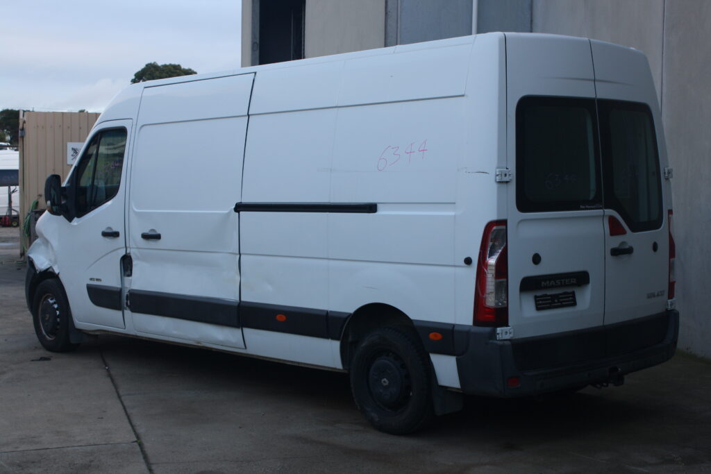 RENAULT MASTER 2015  – STOCK: 6344